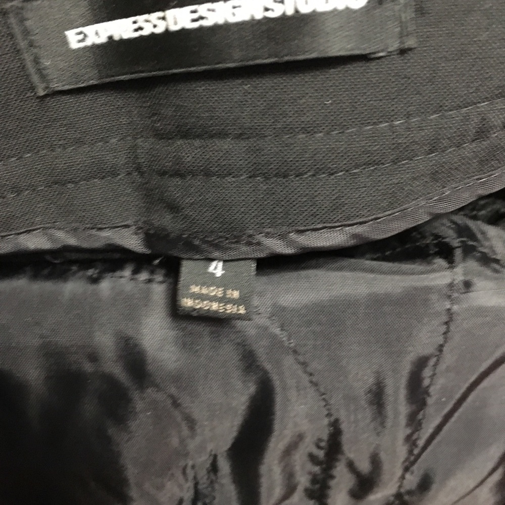 Express black - Picture 2 of 3